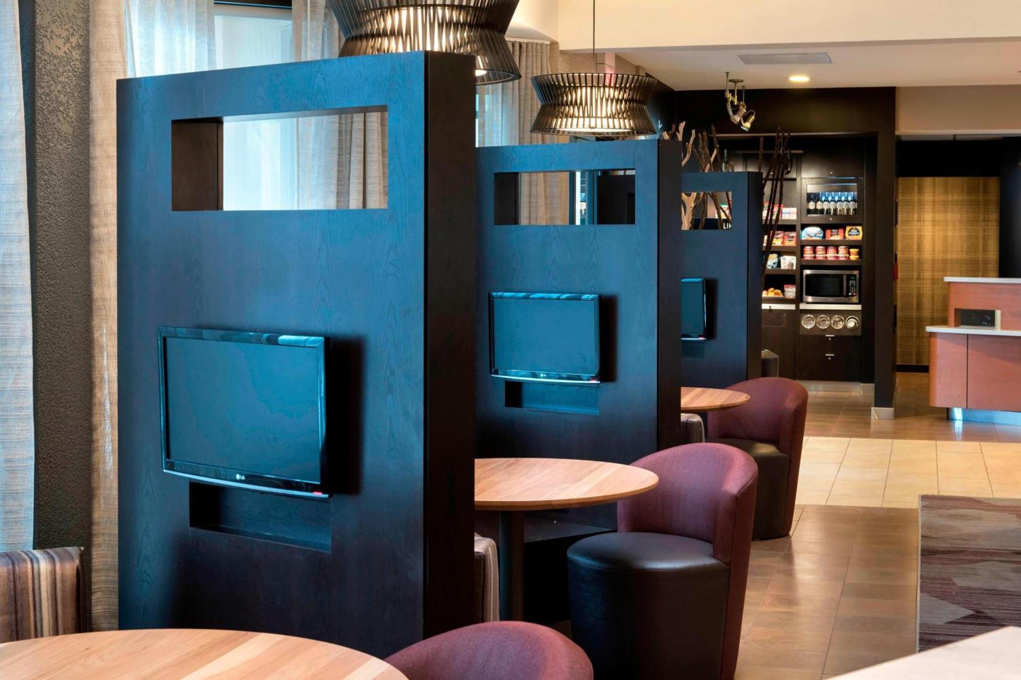 מלון Courtyard By Marriott Chicago Waukegan / Gurnee מראה חיצוני תמונה