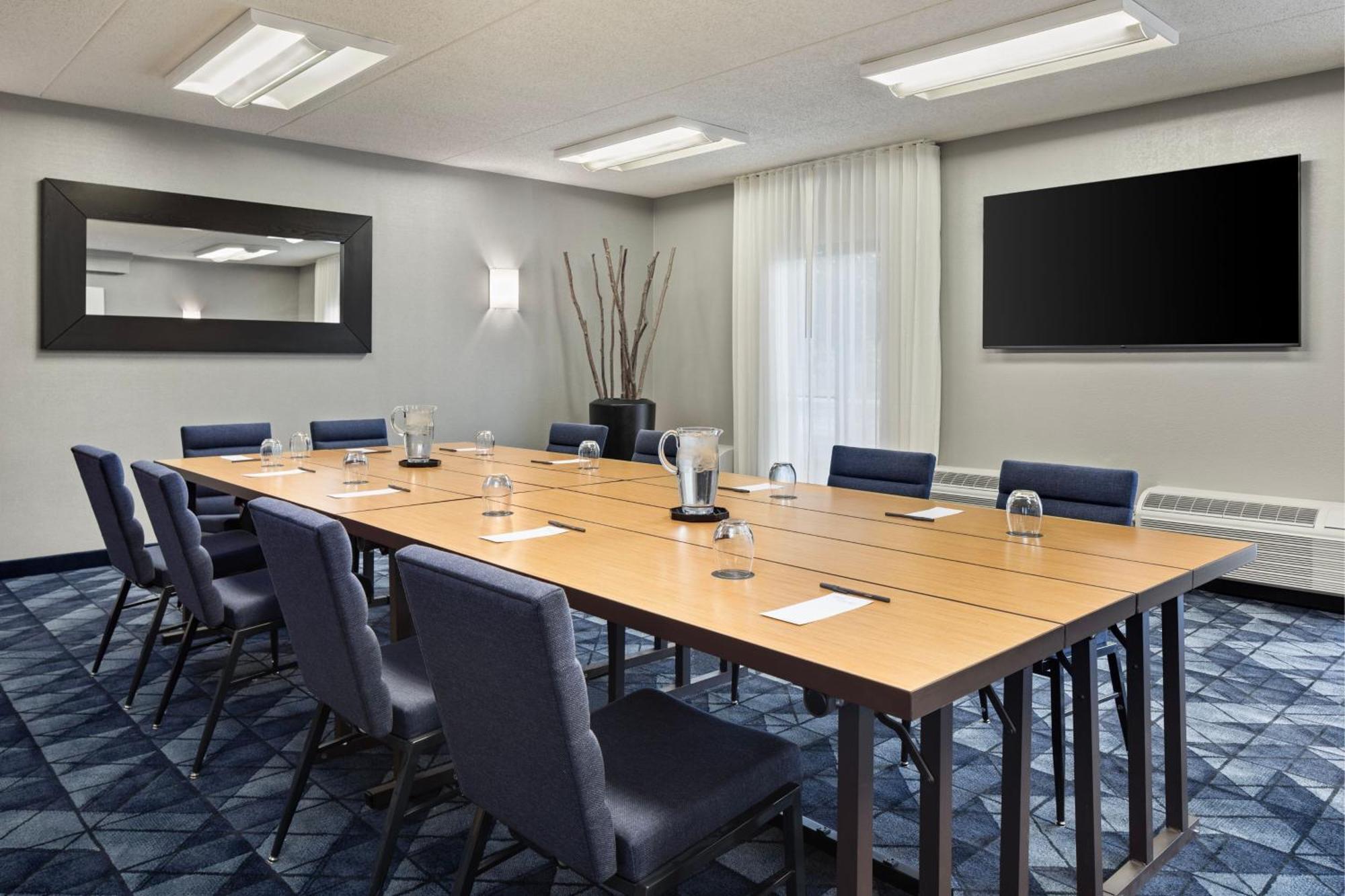 מלון Courtyard By Marriott Chicago Waukegan / Gurnee מראה חיצוני תמונה