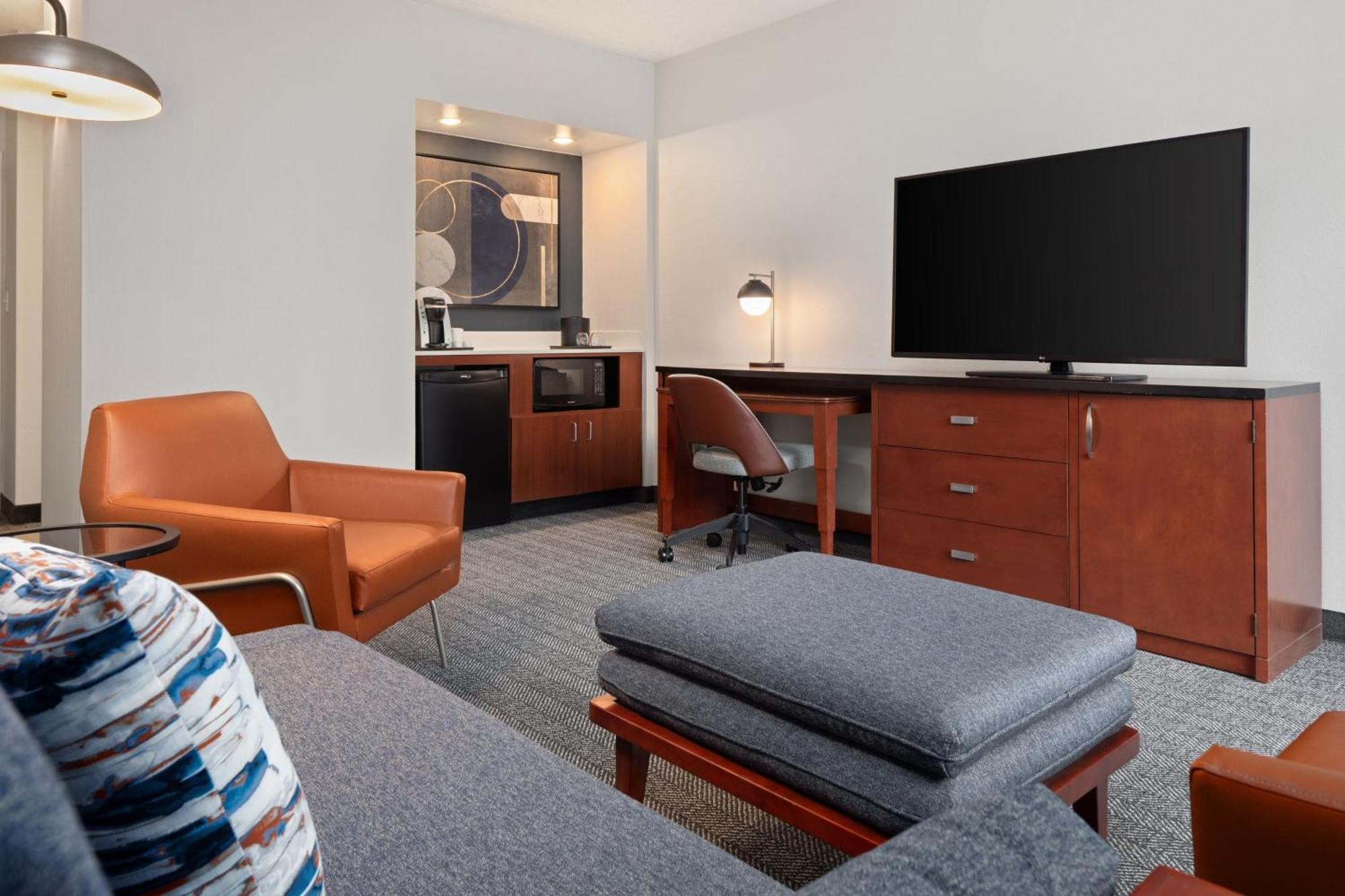 מלון Courtyard By Marriott Chicago Waukegan / Gurnee מראה חיצוני תמונה