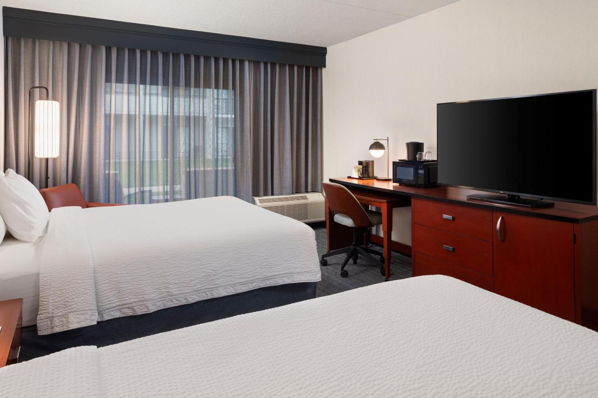 מלון Courtyard By Marriott Chicago Waukegan / Gurnee מראה חיצוני תמונה