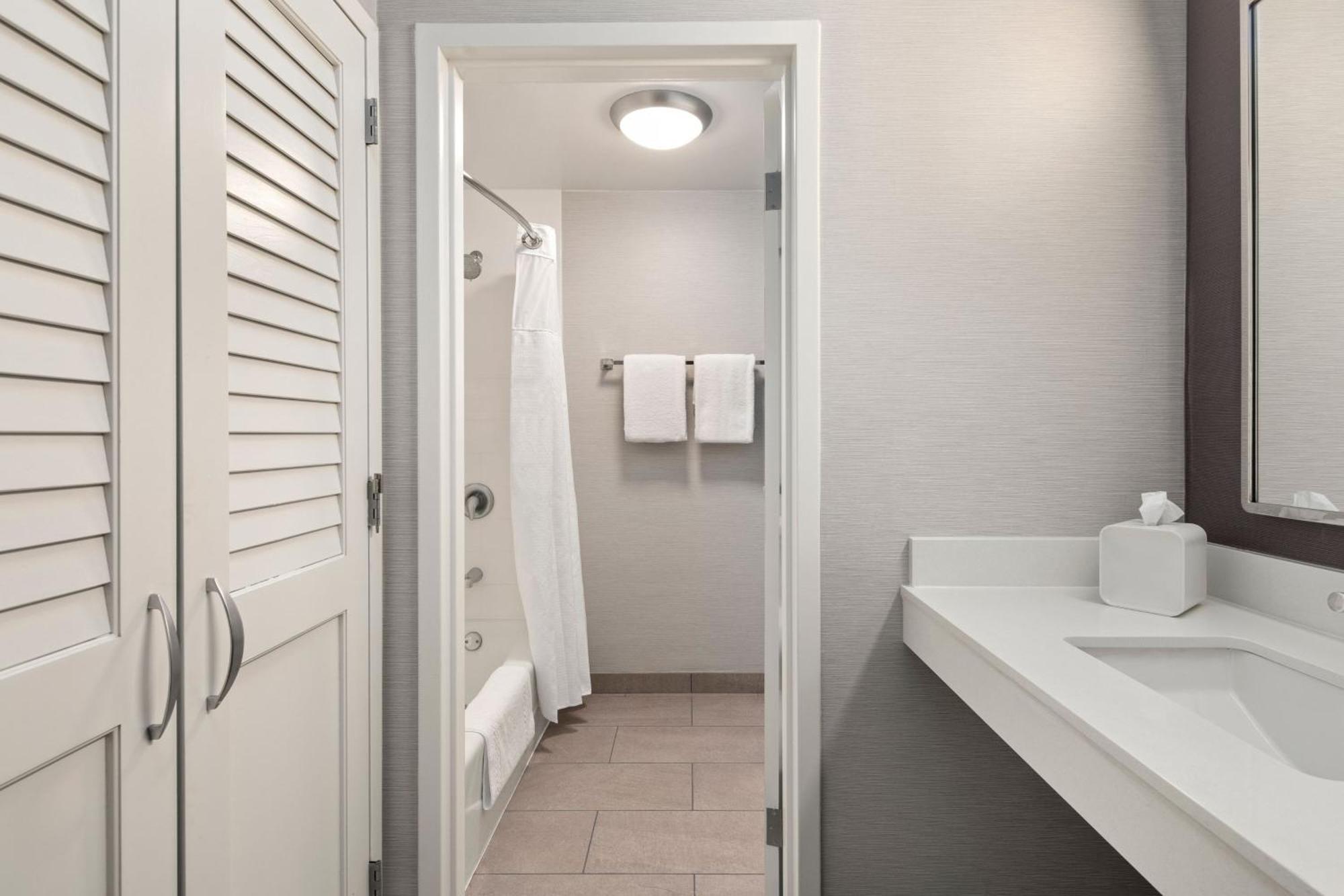 מלון Courtyard By Marriott Chicago Waukegan / Gurnee מראה חיצוני תמונה